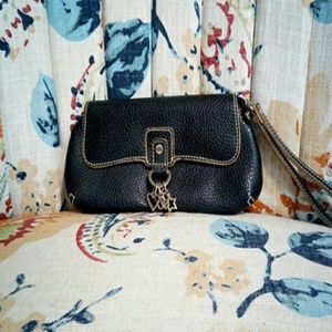 Black wristlet